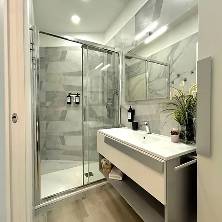 Modern Mm3 Afforifn Only 15 Min From Duomo Apartment *